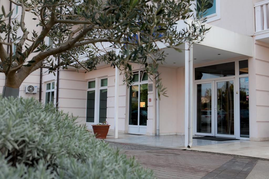 Hotel Arcus Residence Медулин Екстер'єр фото