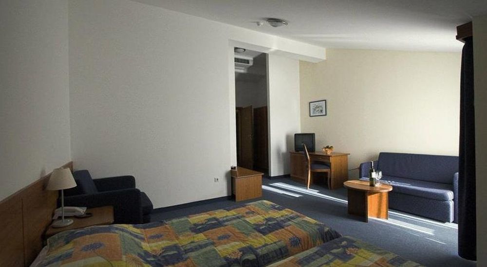 Hotel Arcus Residence Медулин Екстер'єр фото