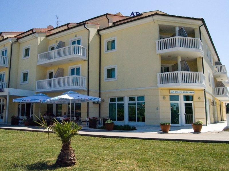 Hotel Arcus Residence Медулин Екстер'єр фото