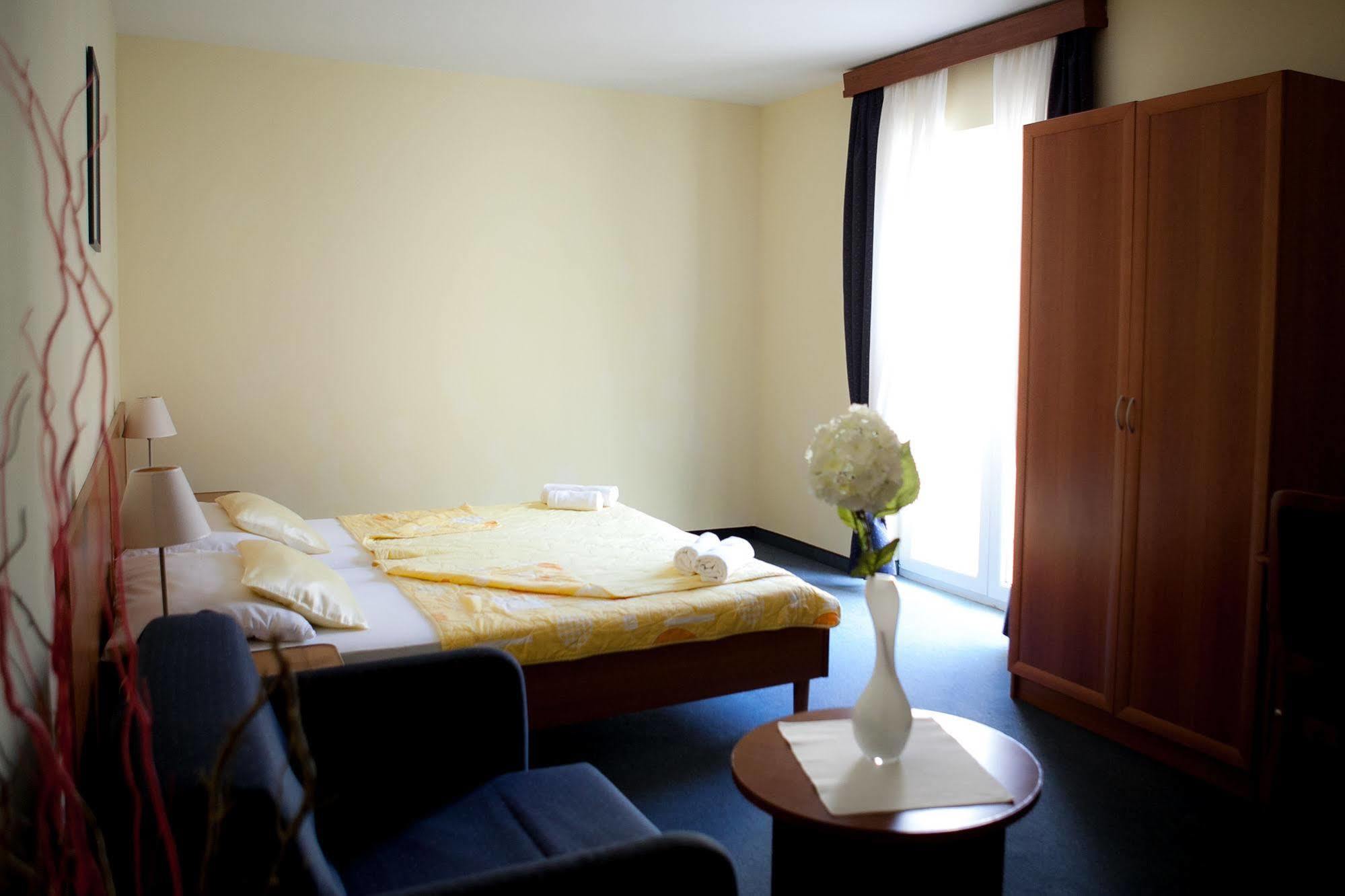Hotel Arcus Residence Медулин Екстер'єр фото